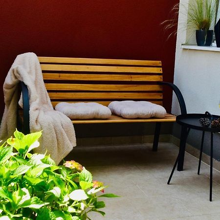 Studio Apartment Stazion With Free Parking Пазин Екстериор снимка