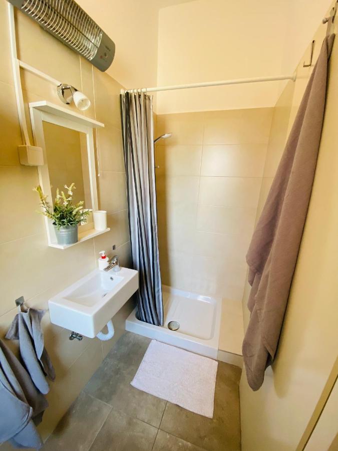 Studio Apartment Stazion With Free Parking Пазин Екстериор снимка
